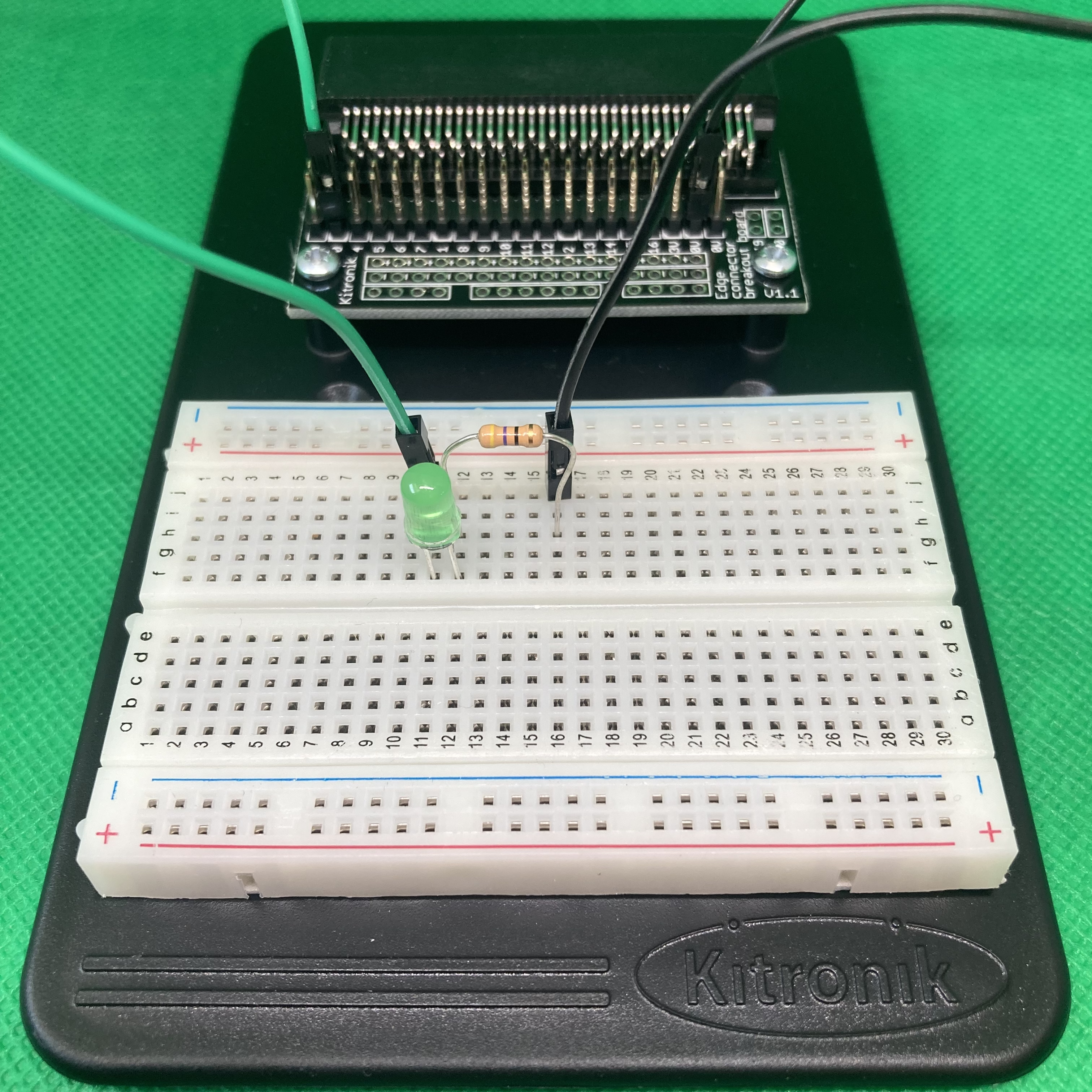kitronik-blink-one-led-05